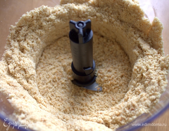 Измельчаем с помощью техники или любым другим способом.