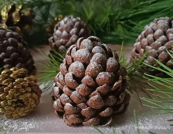 Перед подачей готовые пирожные посыпать сахарной пудрой. Приятного аппетита!