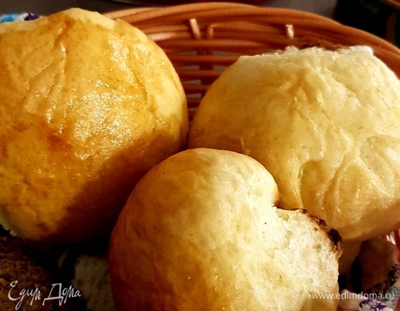 Они получаются очень мягкими и ароматными. Не черствеют несколько дней.