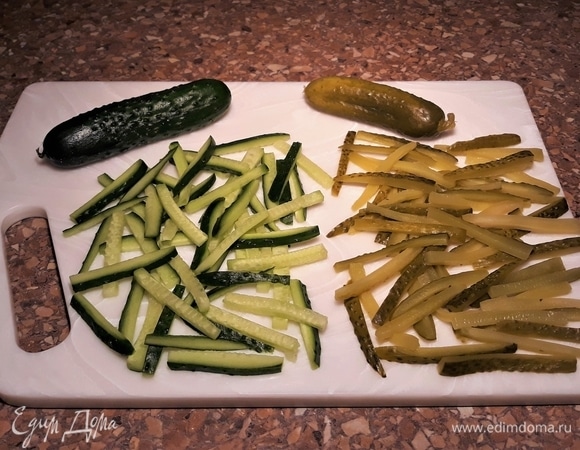 Огурцы — так же.