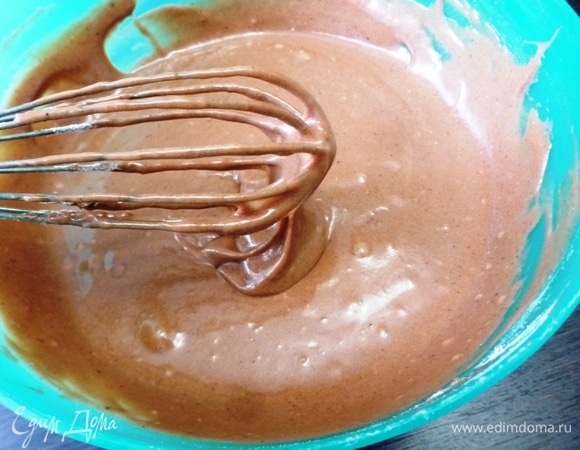 Тесто получается жидким.
