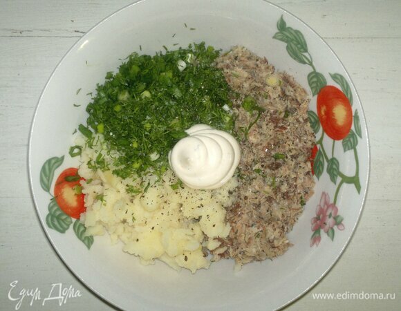 Добавить 1 ст. л. майонеза, перемешать.