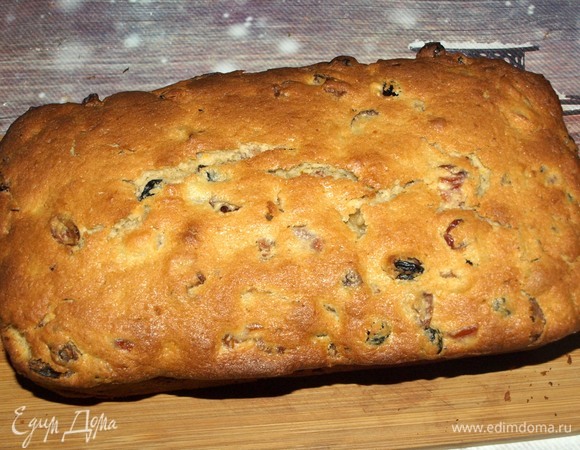 Достать кекс. Дать немного остыть в форме. Извлечь из формы. Полностью остудить.