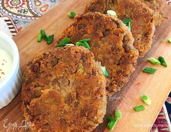 Очень вкусные и нежные котлеты готовы. Приятного аппетита!