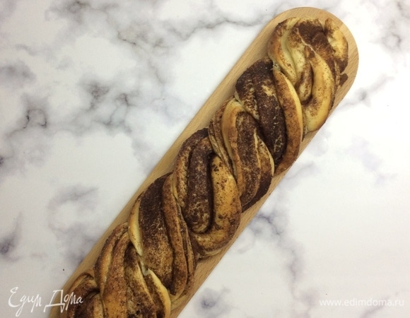 Готовую плетенку подаем к столу! Приятного аппетита!