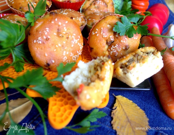 Мягкие, хорошо разламываются.