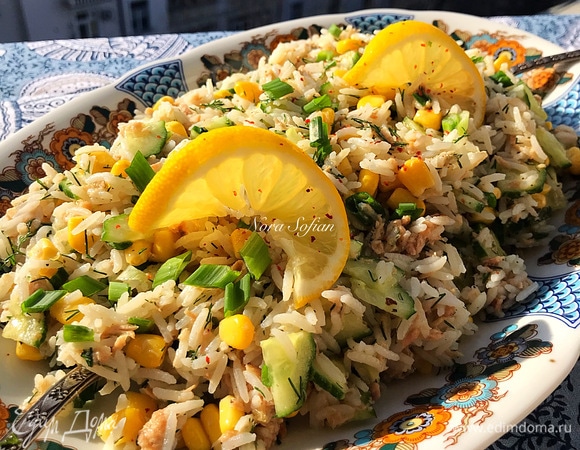 Салат получается очень легкий и очень освежает. Приятного аппетита!