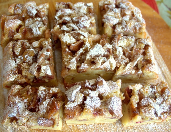 Посыпать пудрой.