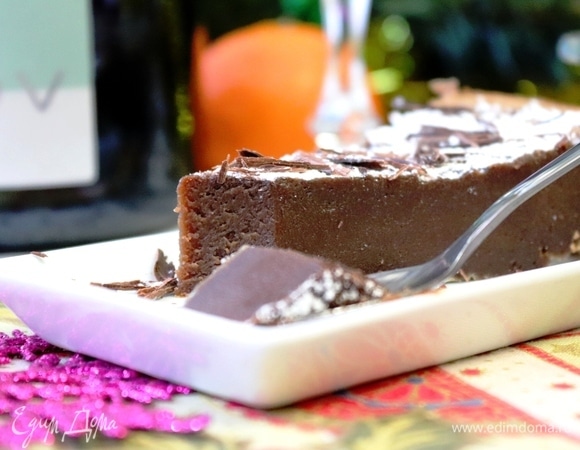 Торт «Балуа» практически не украшают. Угощайтесь! Это просто божественный десерт! :)