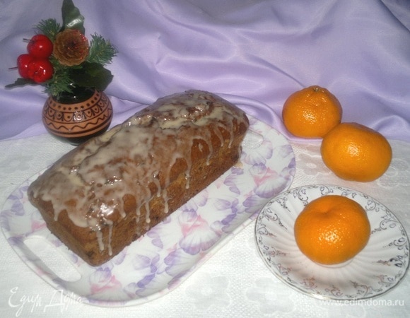 Подать творожный кекс к столу.