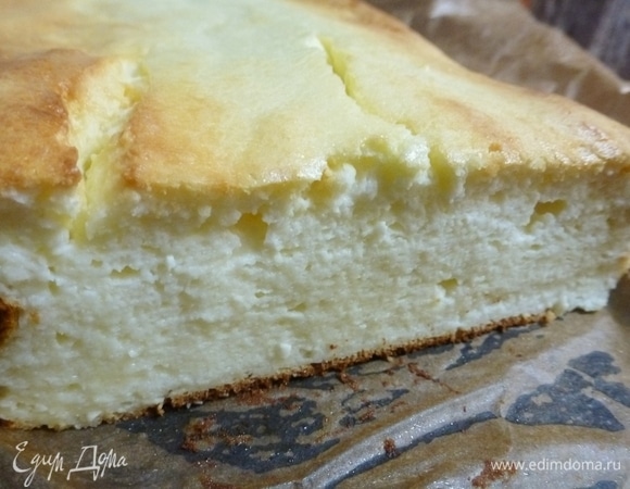 Запеканка получается воздушной, пушистой и очень нежной.