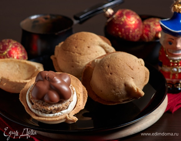 Поздравляем администрацию «Едим Дома», всех пользователей и KENWOOD с Новым годом и Рождеством!