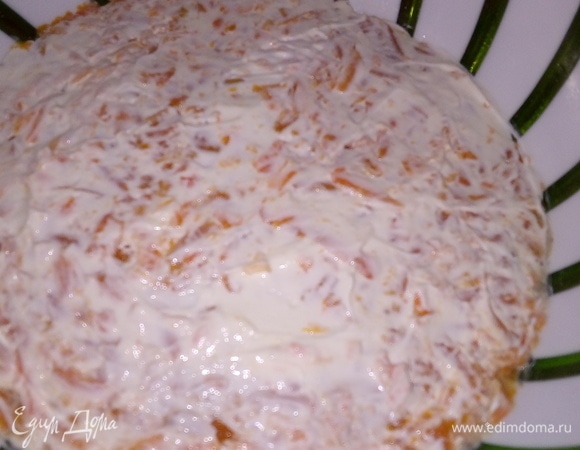 Промазываем слой майонезом.