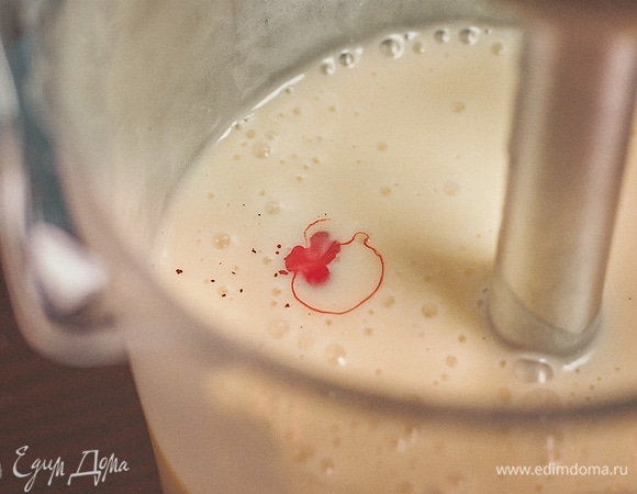 Краситель необходимого цвета.