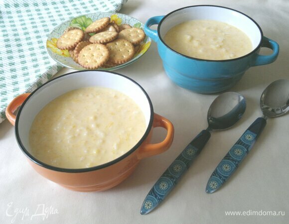 Разложить кашу по тарелкам. По вкусу посыпать молотой корицей. Приятного аппетита!
