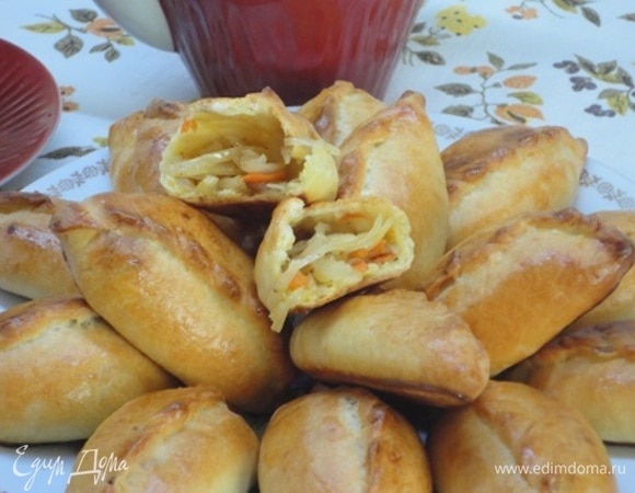 Особенно хороши пирожки теплыми.