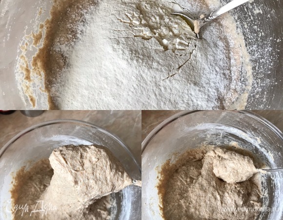 Спустя 10 минут добавить обычную муку и хорошо перемешать тесто ложкой. На фото видно, что масса довольно липкая, так и должно быть. Затянуть миску пленкой и оставить при комнатной температуре на 8–10 часов.