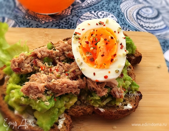 Наш вкусный, полезный и довольно сытный бутерброд готов.