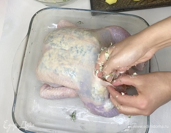 Ввести под кожу «зеленое» масло, распределить по всем частям тела.