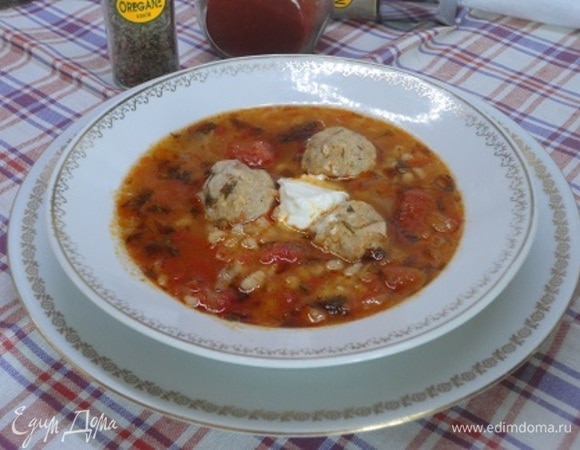 И, конечно, — со сметаной. Кушайте с аппетитом!