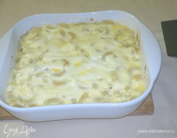 Запеканка из макарон с творогом готова.