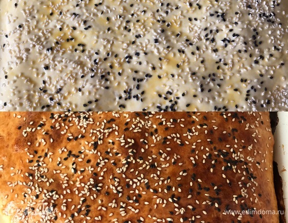 Желток смешать с молоком, смазать пирог и посыпать кунжутом.