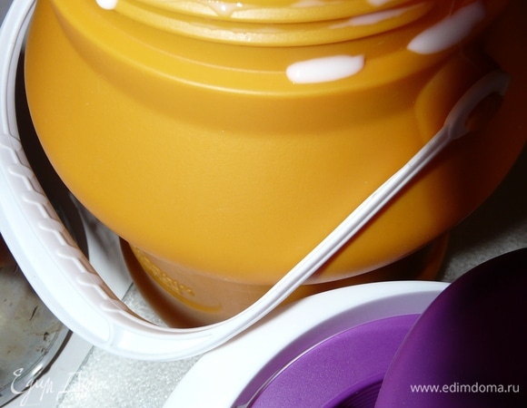 Один из главных ингредиентов — это натуральное коровье или козье молоко.