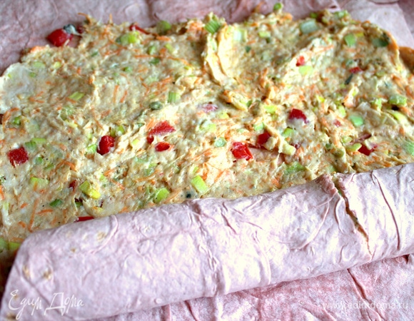 Свернуть в рулет.