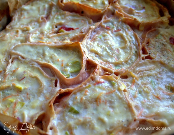 Вынуть и по желанию посыпать сыром.