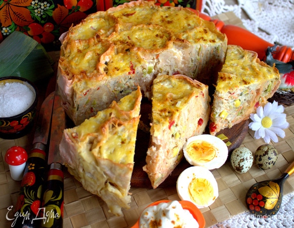 Можно с чаем или на ужин со сметаной подать.