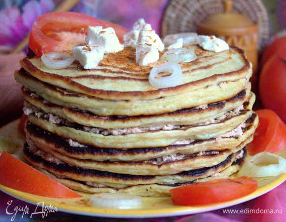 Посыпала паприкой.