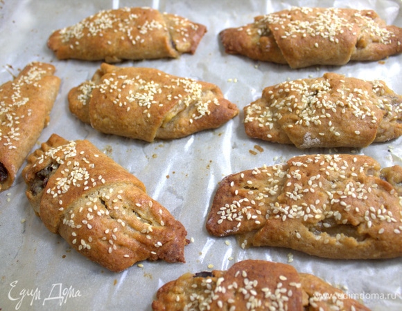 Выпекать 20–25 минут в разогретой до 180°C духовке.