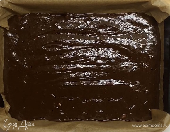 Ставим выпекаться в заранее разогретую духовку на 20–25 минут при 180°C. Важно не пересушить, иначе получится просто шоколадный кекс.