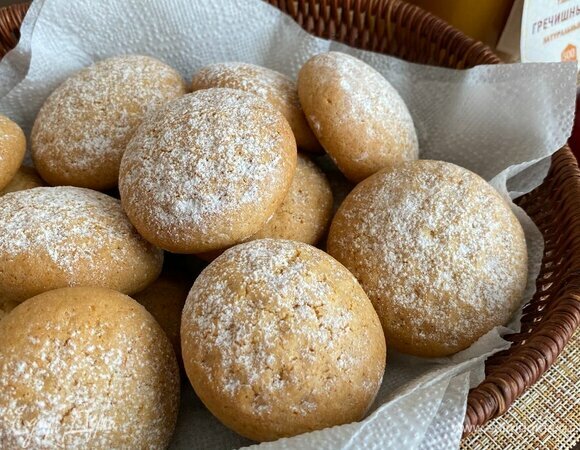 Печенье получается очень вкусное, ароматное, мягкое и рассыпчатое. Сохраняйте рецепт и обязательно попробуйте приготовить!