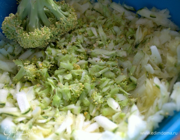 Еще я добавила брокколи, но можно взять только кабачок.