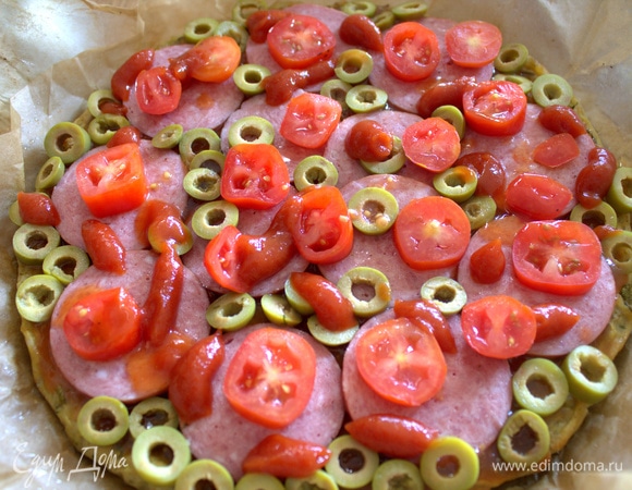 Нарезать помидорки.