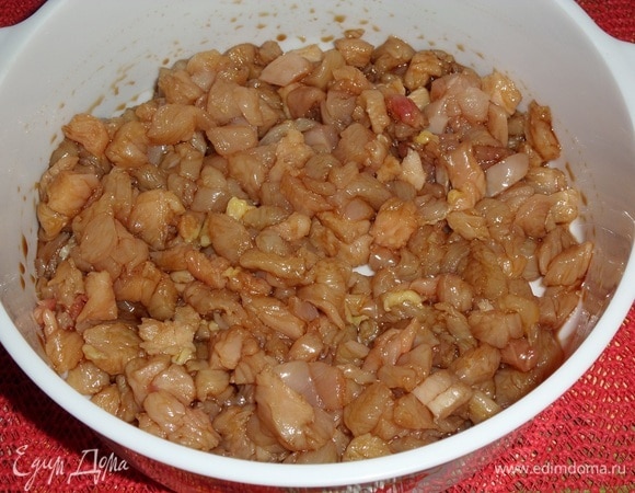 Перемешиваем и оставляем на 10–15 минут.