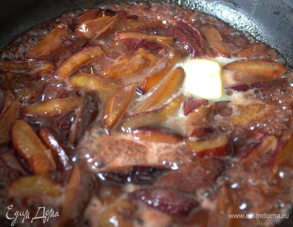 Помешиваем на огне до загустения, как варенье.