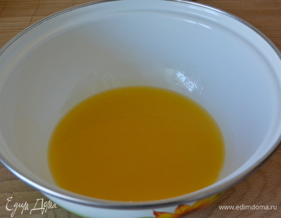 Растопить сливочное масло.