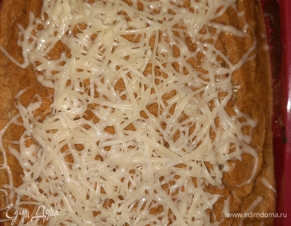 Через полчаса натереть сыр и оставить на 5 минут еще в духовке.