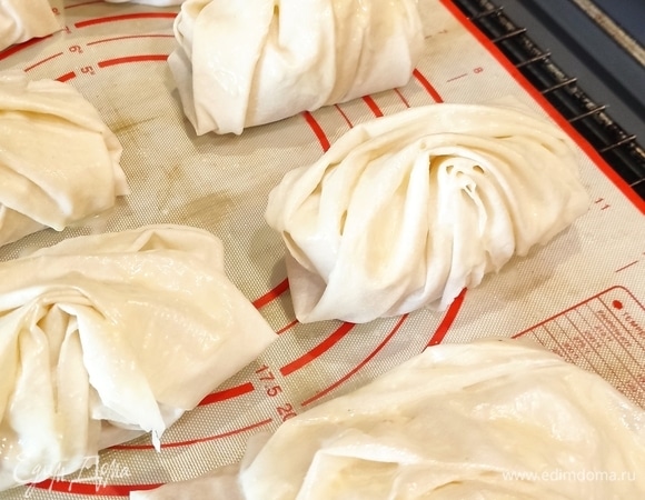 Получаются вот такие пирожки!