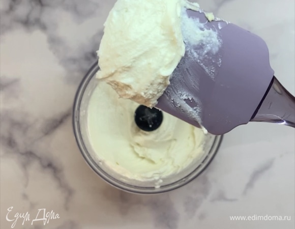 Масса должна получиться однородной и без комочков.