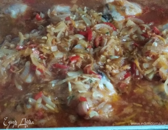 Залить соусом. Отправить обратно в духовку на 30 минут.