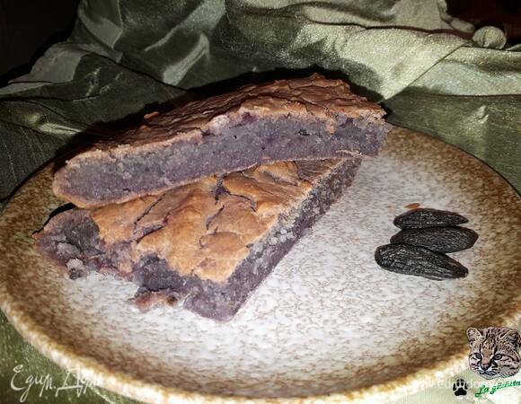 Выпекайте в разогретой до 180°C духовке примерно 45 минут.