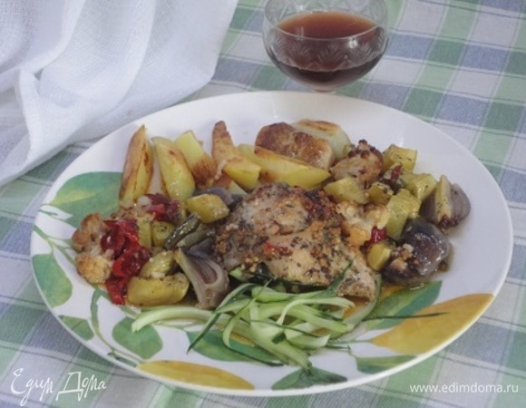 Подавать можно со свежими травами, овощами и, конечно, хорошим вином :)