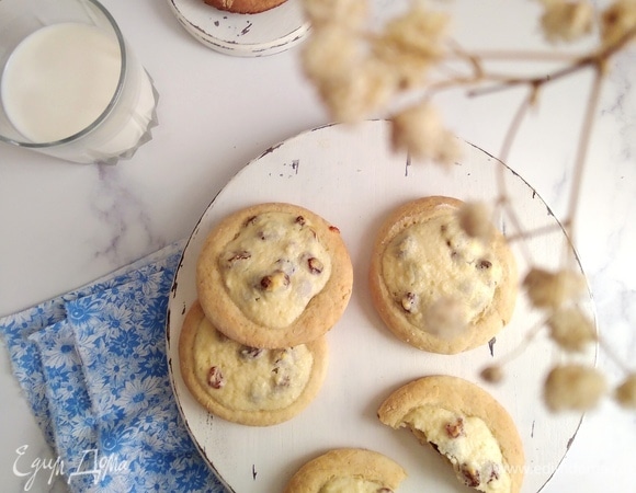 Прошу к столу.