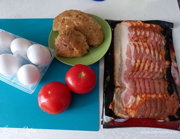 Подготовим ингредиенты. Помидоры вымыть.