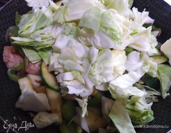 Последний ингредиент — капуста.