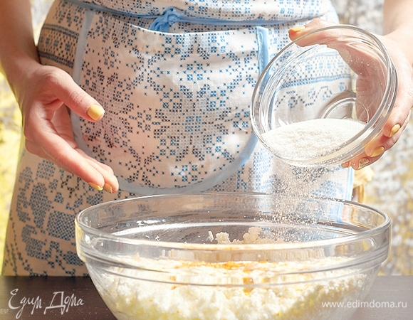 Туда же — сахар.