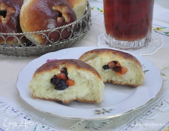 Наслаждаемся с чаем, молоком, компотом или, как у меня, настоем шиповника.